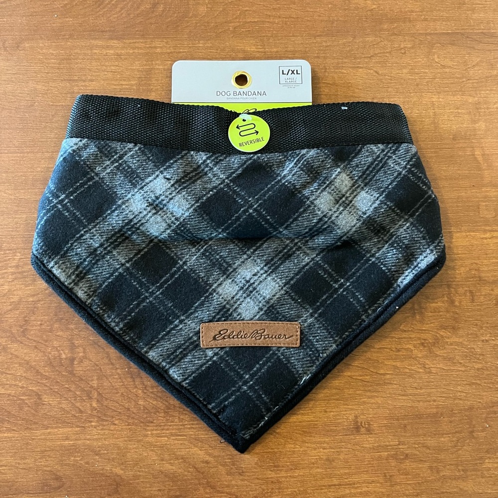 Nwt reversible dog bandana black plaid by Eddie Bauer